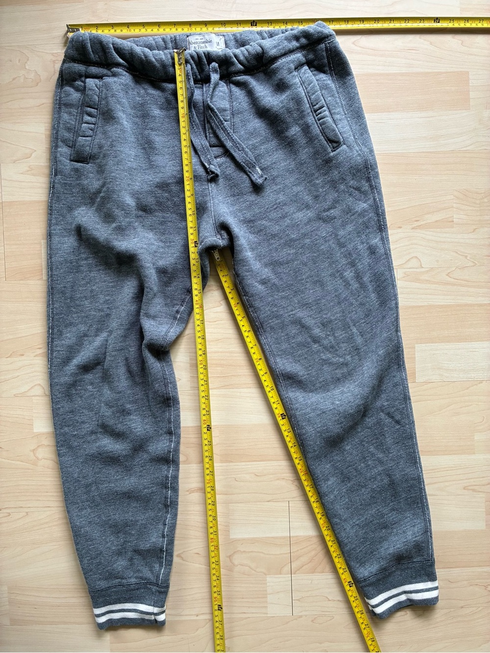 Abercrombie & Fitch Men's y2k Gray Fleece Jogger Sweatpants M Drawstring Pockets - Picture 3 of 7